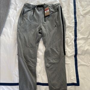 Jordan Men's Grey Jogger Pants